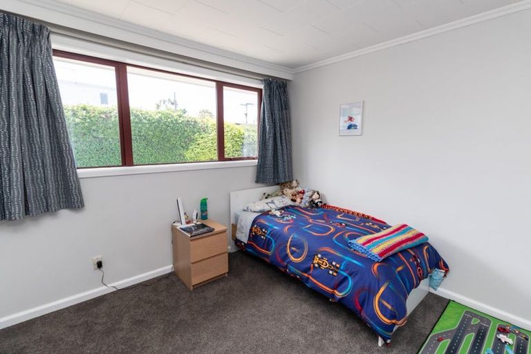 Photo of property in 23a Parkvale Road, Karori, Wellington, 6012