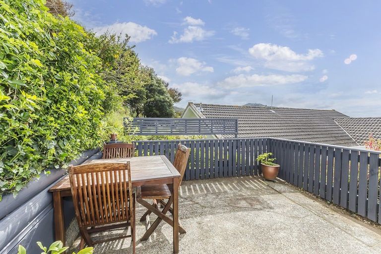 Photo of property in 8 Lethenty Way, Karori, Wellington, 6012