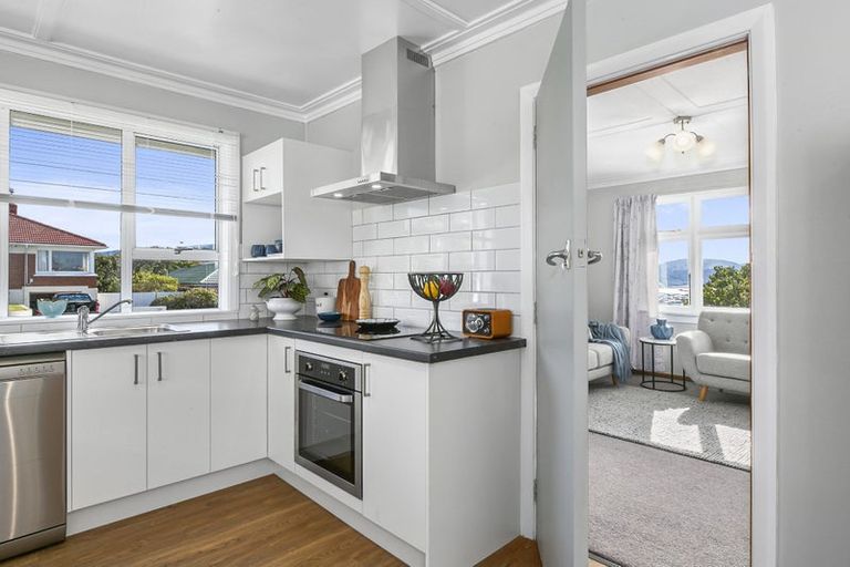 Photo of property in 137 Easther Crescent, Kew, Dunedin, 9012