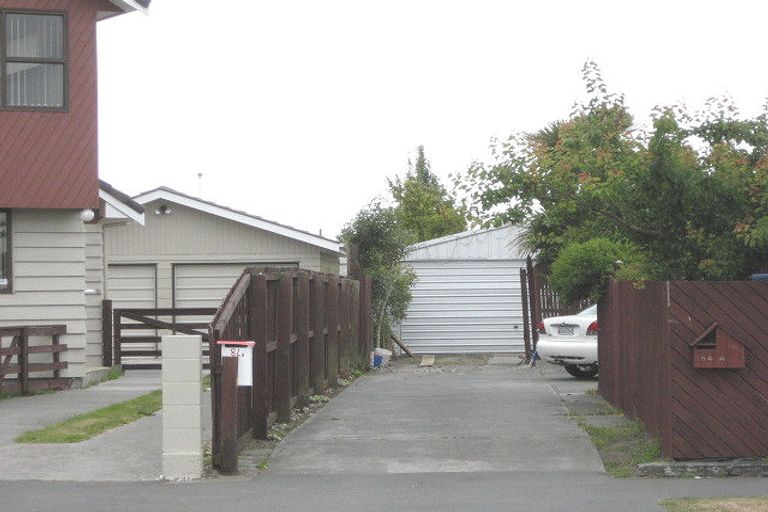 Photo of property in 2/84 Queenspark Drive, Parklands, Christchurch, 8083