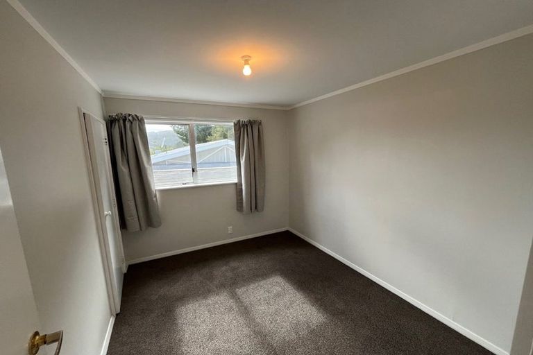 Photo of property in 22a Shackleton Grove, Stokes Valley, Lower Hutt, 5019
