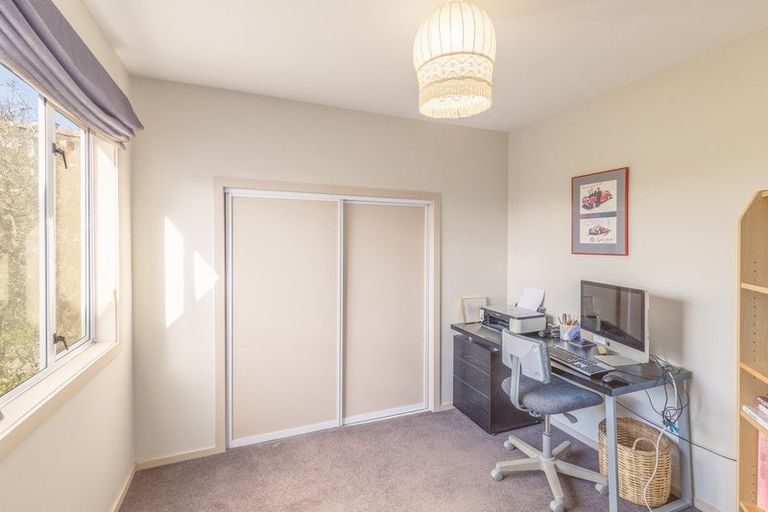 Photo of property in 37 Longhurst Terrace, Cashmere, Christchurch, 8022