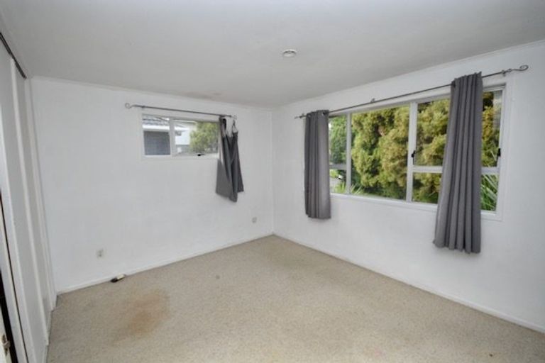 Photo of property in 1/21 Sunburst Lane, Torbay, Auckland, 0630