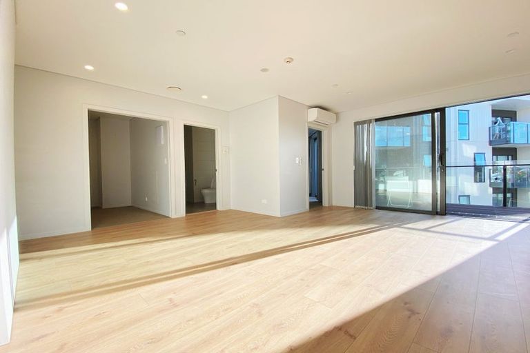 Photo of property in 412/3 Kaipiho Lane, Albany, Auckland, 0632