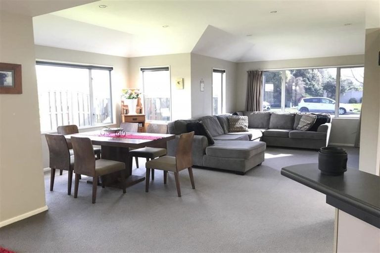 Photo of property in 25 Beechwood Drive, Northwood, Christchurch, 8051