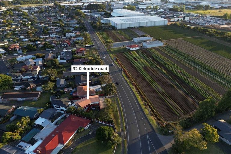 Photo of property in 32 Kirkbride Road, Mangere Bridge, Auckland, 2022