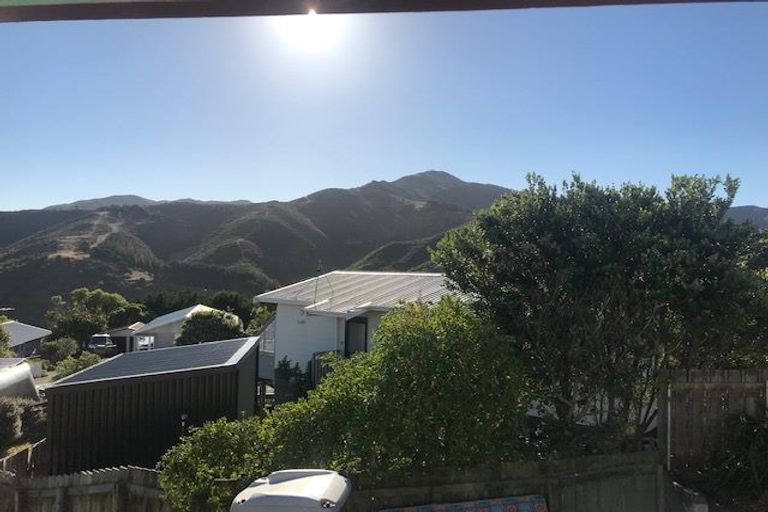 Photo of property in 22 Frobisher Street, Island Bay, Wellington, 6023