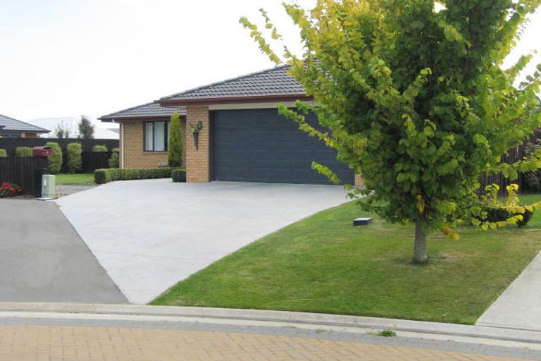 Photo of property in 7 Gainsborough Court, Rolleston, 7614