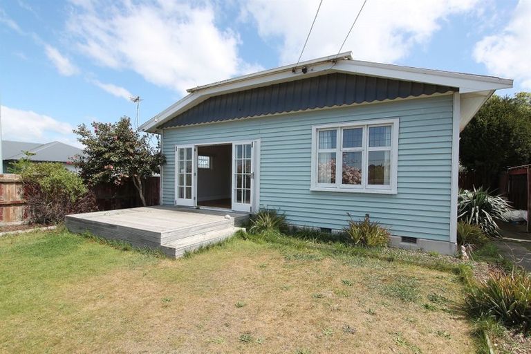 Photo of property in 158 Palmers Road, New Brighton, Christchurch, 8083