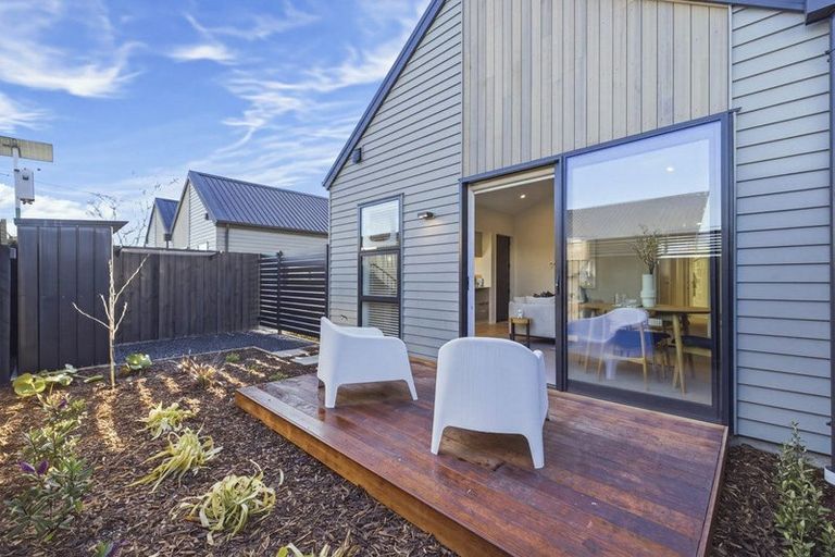 Photo of property in 2 Evatt Street, Bryndwr, Christchurch, 8053