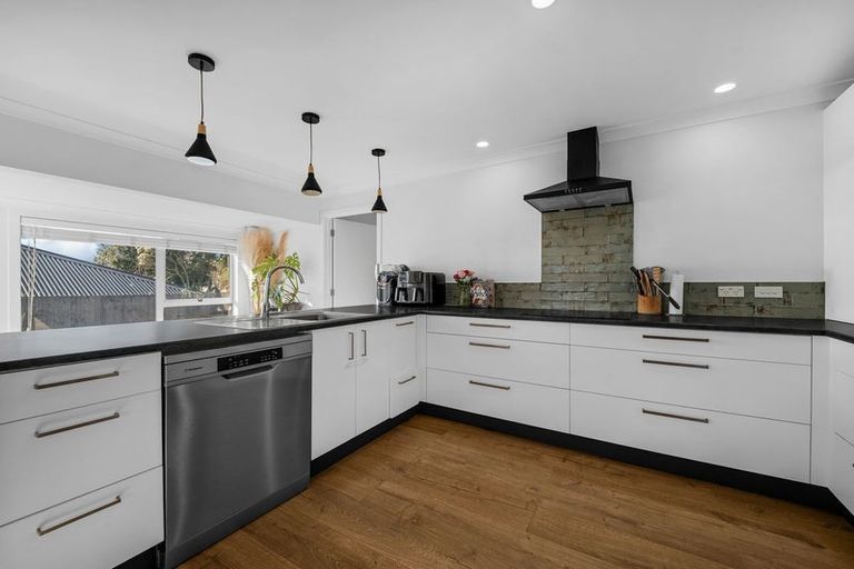 Photo of property in 26 Buckland Road, Tuakau, 2121