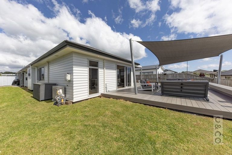 Photo of property in 7a Turpin Road, Riverhead, 0820