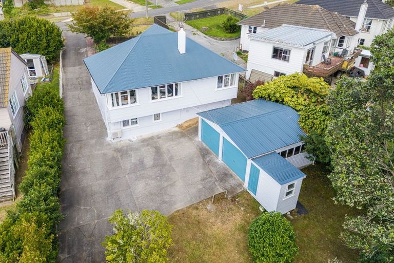 Photo of property in 8 Ngahue Crescent, Elsdon, Porirua, 5022