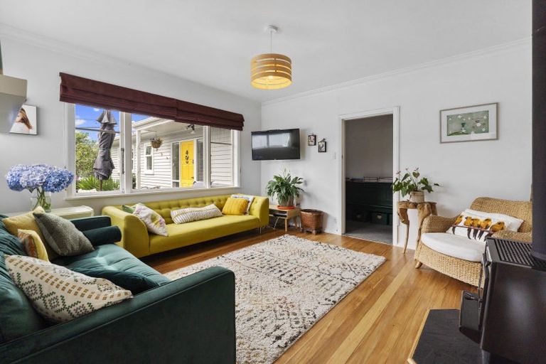 Photo of property in 1 Goldsborough Avenue, Raumati Beach, Paraparaumu, 5032