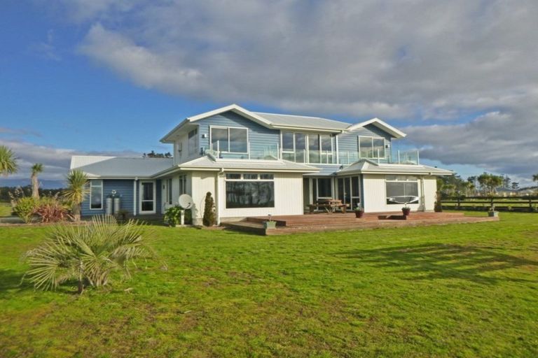 Photo of property in 12 Elley Drive, Carters Beach, Westport, 7825