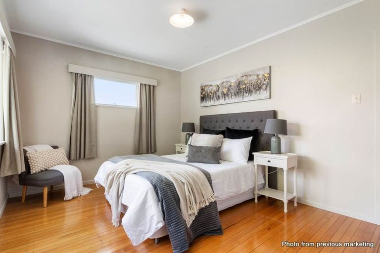 Photo of property in 133 Vodanovich Road, Te Atatu South, Auckland, 0610