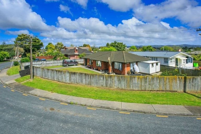 Photo of property in 44a Longburn Road, Henderson, Auckland, 0610