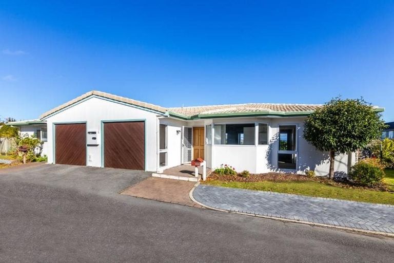 Photo of property in 11b Shepherd Road, Waipahihi, Taupo, 3330