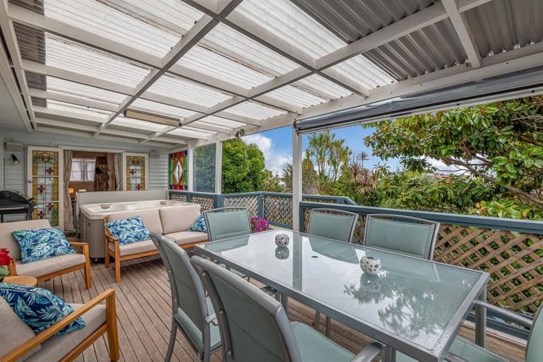 Photo of property in 4 Leigh Terrace, Bayview, Auckland, 0629