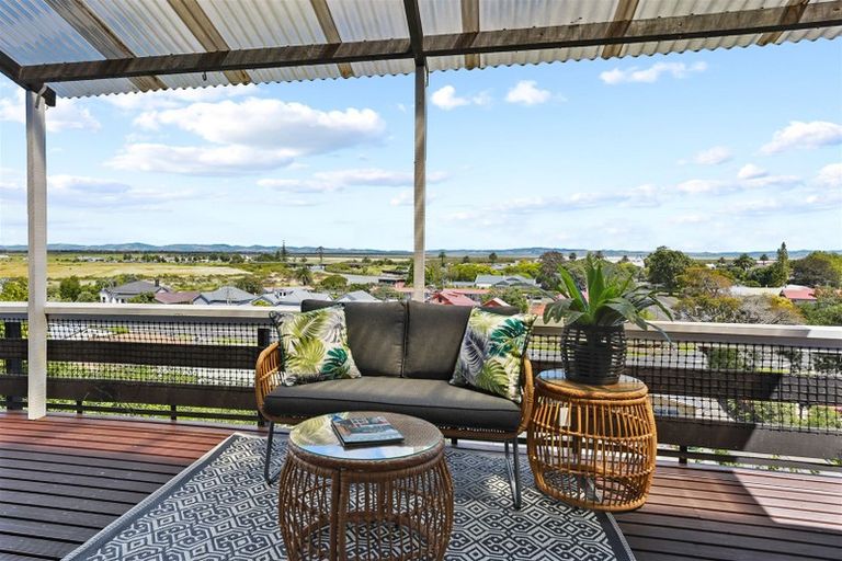 Photo of property in 105a Brunton Crescent, Thames, 3500