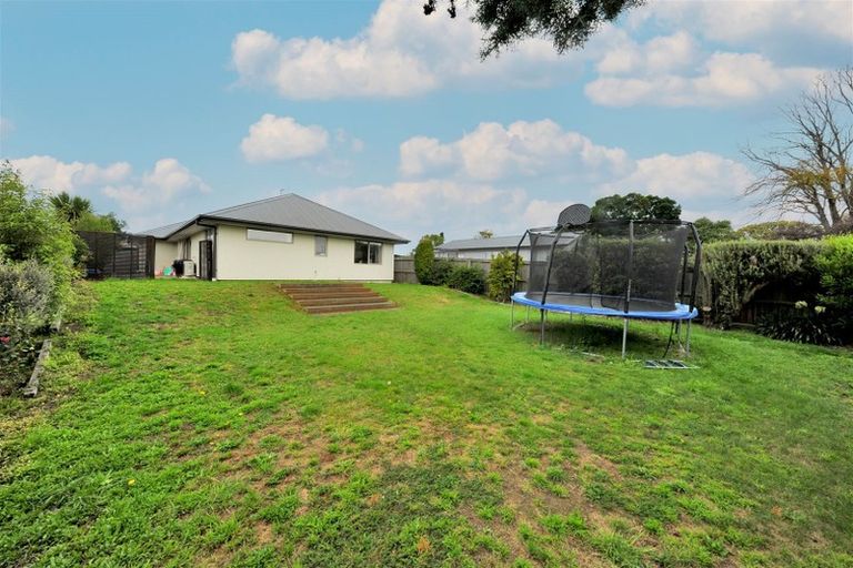 Photo of property in 4 Lake Terrace Road, Burwood, Christchurch, 8061