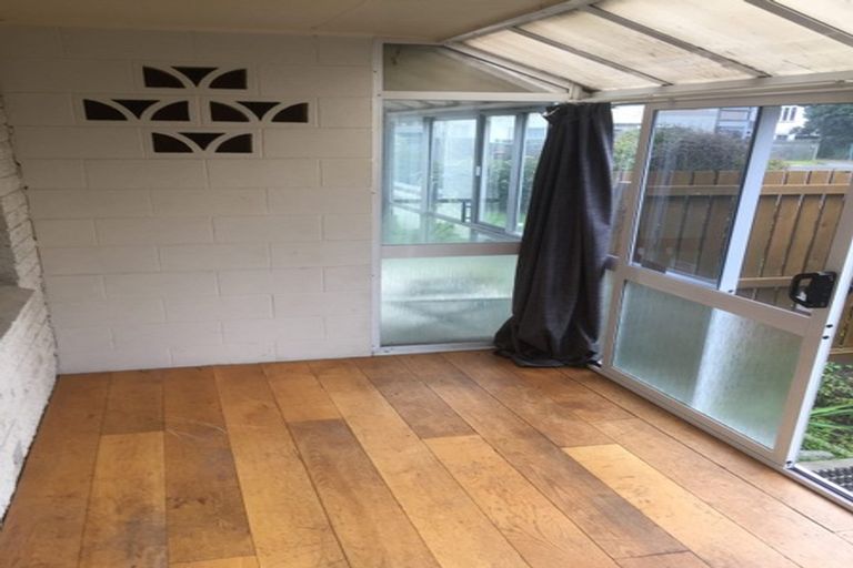 Photo of property in 2/43 Hood Street, New Brighton, Christchurch, 8061