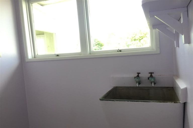 Photo of property in 8 Montague Place, Onerahi, Whangarei, 0110