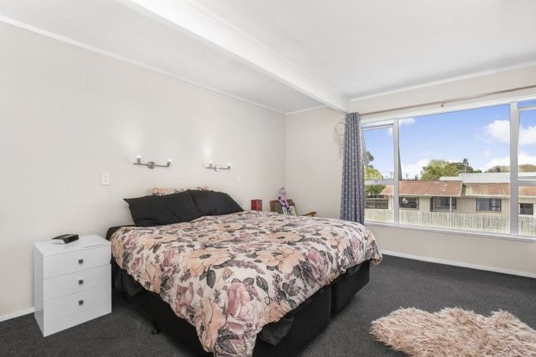 Photo of property in 78 Helvetia Road, Pukekohe, 2120