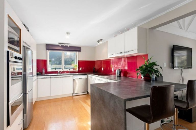 Photo of property in 24 Ngahere Street, Stokes Valley, Lower Hutt, 5019