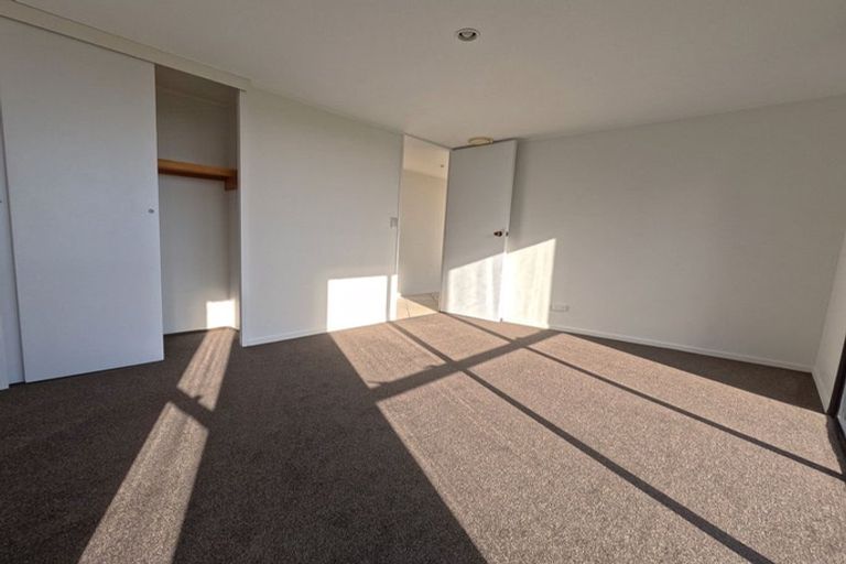 Photo of property in 951 East Coast Road, Torbay, Auckland, 0630
