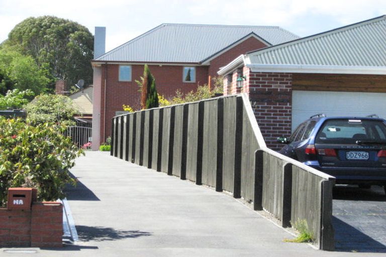 Photo of property in 14a Westburn Terrace, Burnside, Christchurch, 8041