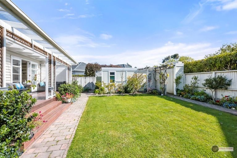 Photo of property in 16 Myrtle Street, Hutt Central, Lower Hutt, 5010