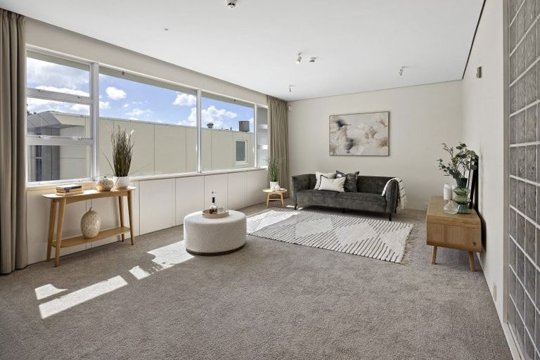 Photo of property in Trieste, 2/346 Oriental Parade, Oriental Bay, Wellington, 6011