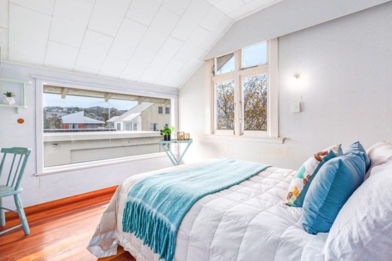 Photo of property in 30 Steyne Avenue, Plimmerton, Porirua, 5026