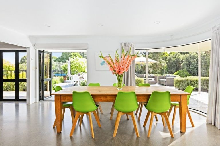 Photo of property in 4 Tauroa Valley, Havelock North, 4130