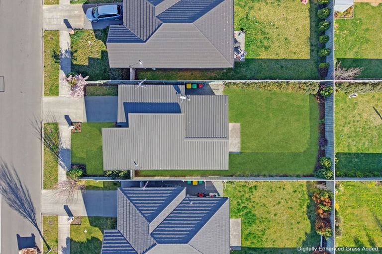 Photo of property in 35 Pakohe Street, Pegasus, 7612