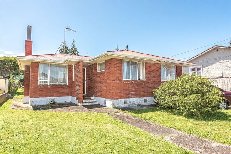 Photo of property in 80 Matai Street, Castlecliff, Whanganui, 4501