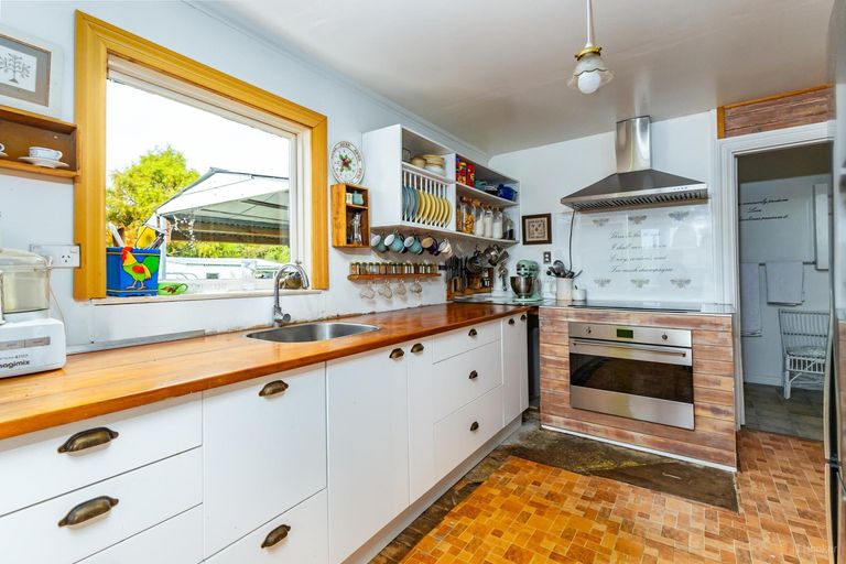 Photo of property in 32 Augustine Street, Waimate, 7924