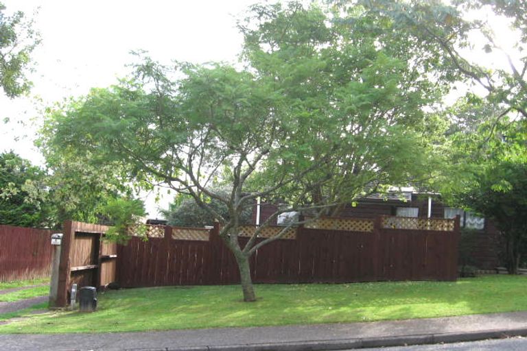 Photo of property in 1 Autumn Avenue, Glen Eden, Auckland, 0602