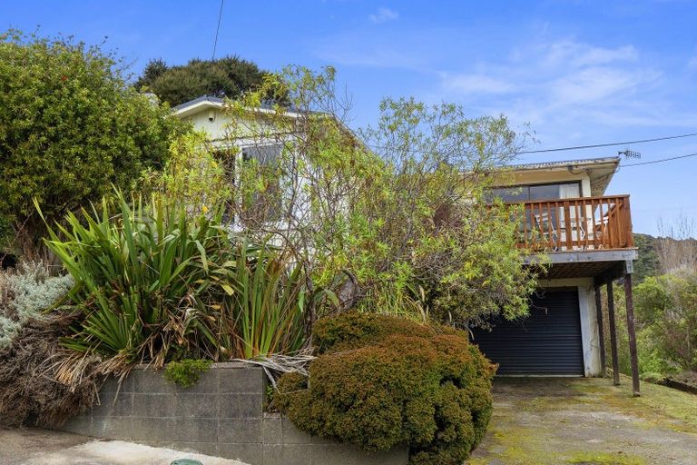 Photo of property in 34 John Street, Stokes Valley, Lower Hutt, 5019