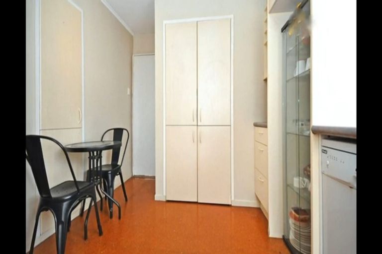 Photo of property in 12a Sturdee Road, Manurewa, Auckland, 2102