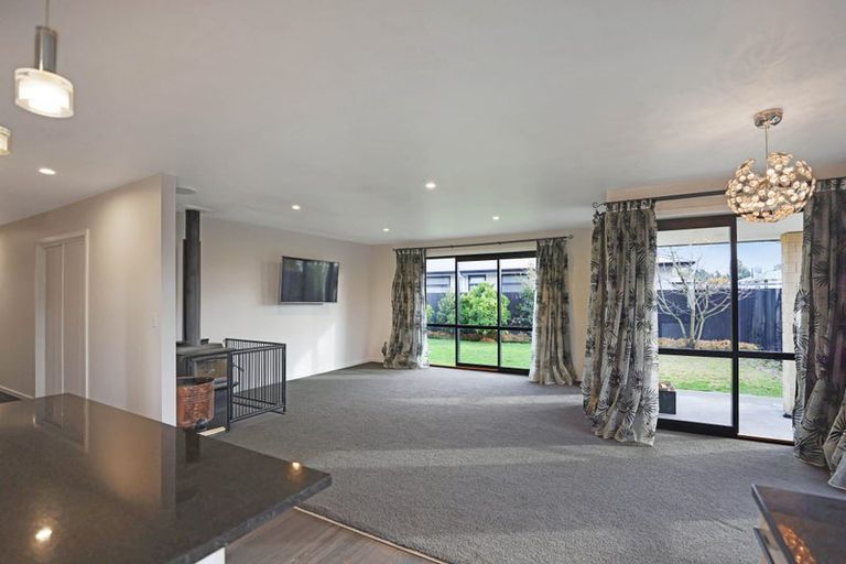 Photo of property in 158 Mcmurdo Street, Tinwald, Ashburton, 7700