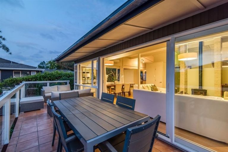 Photo of property in 72 Aberdeen Road, Campbells Bay, Auckland, 0620