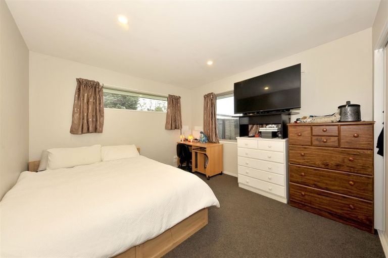 Photo of property in 4 Lake Terrace Road, Burwood, Christchurch, 8061