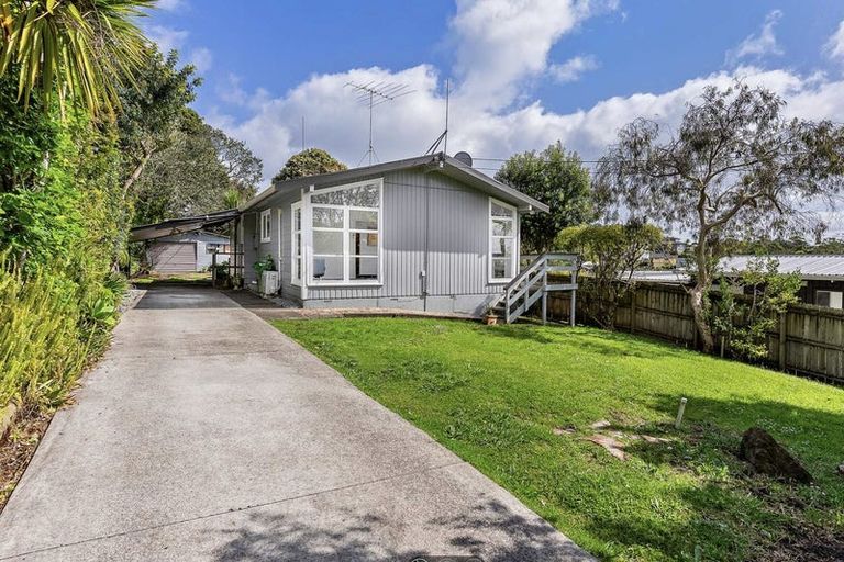 Photo of property in 38 D'oyly Drive, Stanmore Bay, Whangaparaoa, 0932