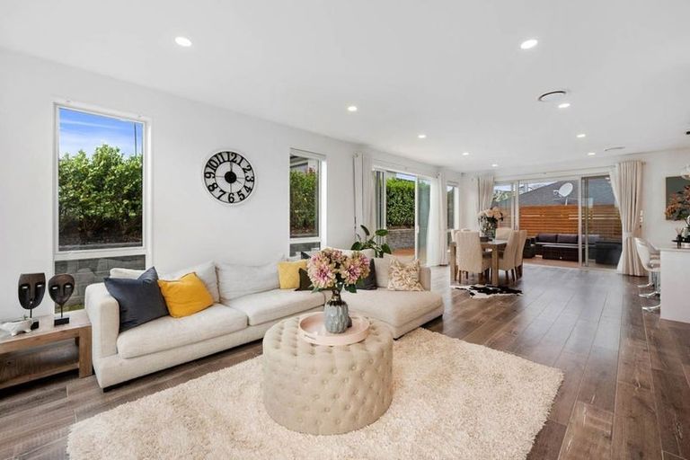 Photo of property in 18 Parkview Drive, Gulf Harbour, Whangaparaoa, 0930