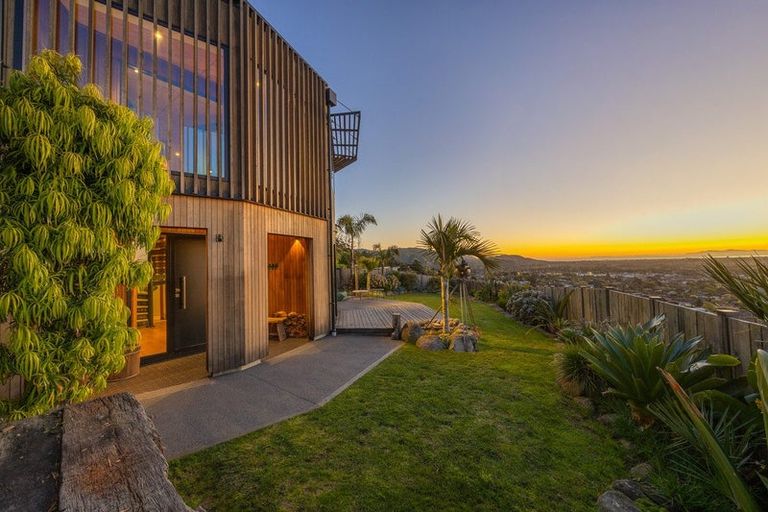 Photo of property in 14 Wilson Way, Waikanae, 5036