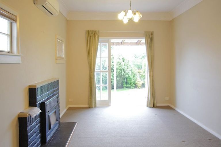 Photo of property in 52 Matamau Street, Palmerston North, 4414