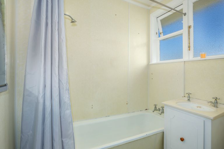 Photo of property in 268 Oxford Terrace, Avalon, Lower Hutt, 5011