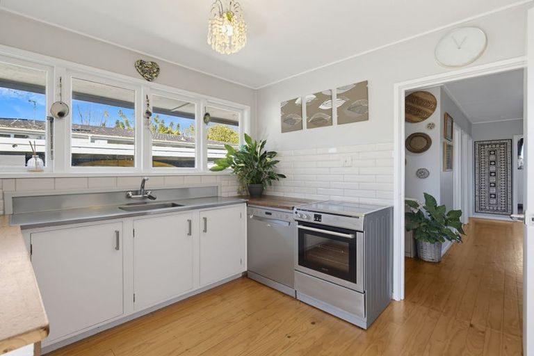 Photo of property in 41 Totara Street, Waiuku, 2123